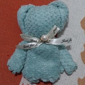 GIVEAWAY...Cute Teddy Bear towel